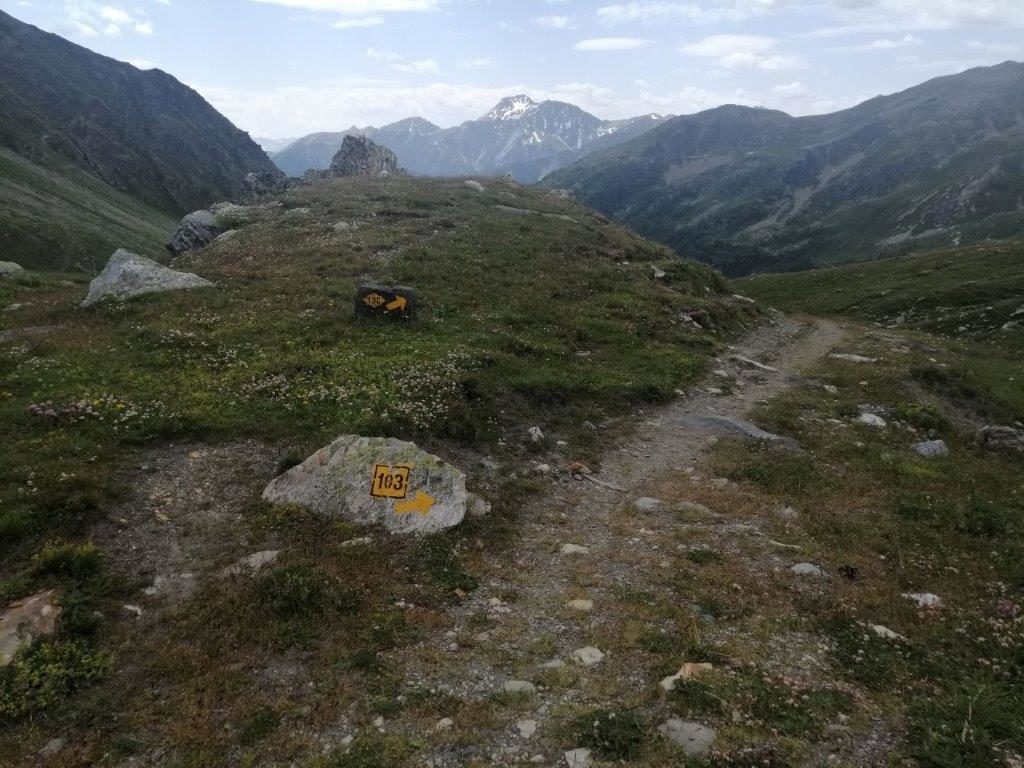 Via Francigena in Valle d'Aosta dal Gran San Bernardo a Etroubles