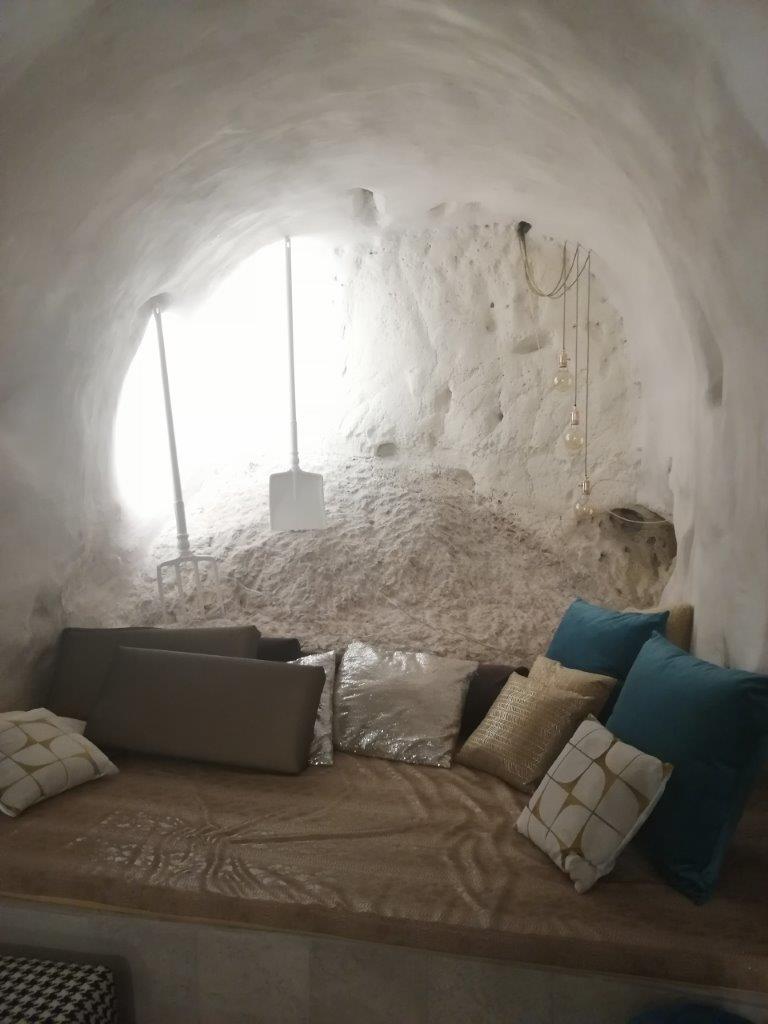 Dormire in una grotta a Matera